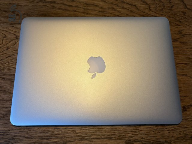 Apple MacBook Air 13