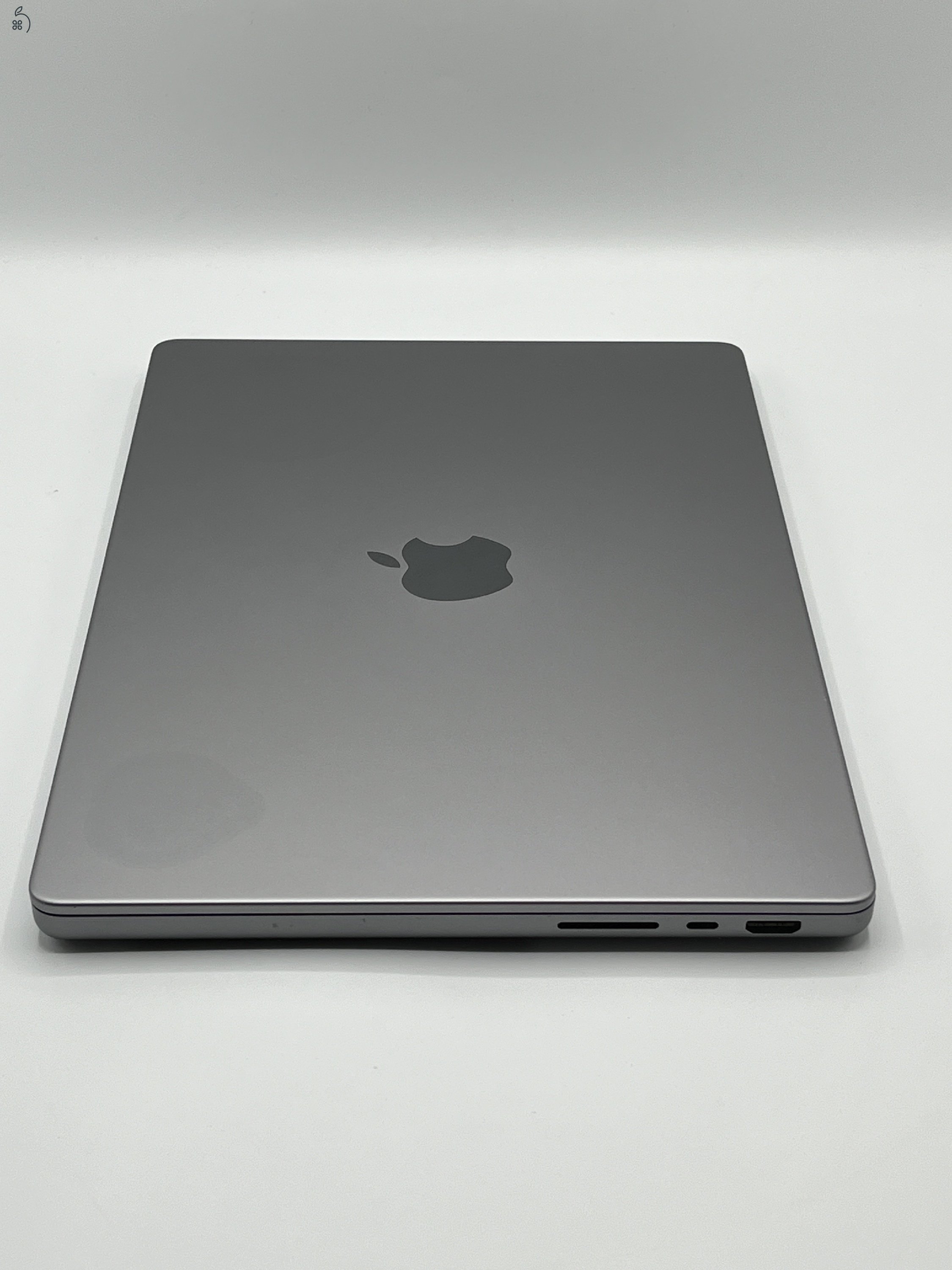 MacBook Pro 14