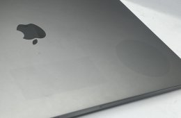 MacBook Pro 15.4