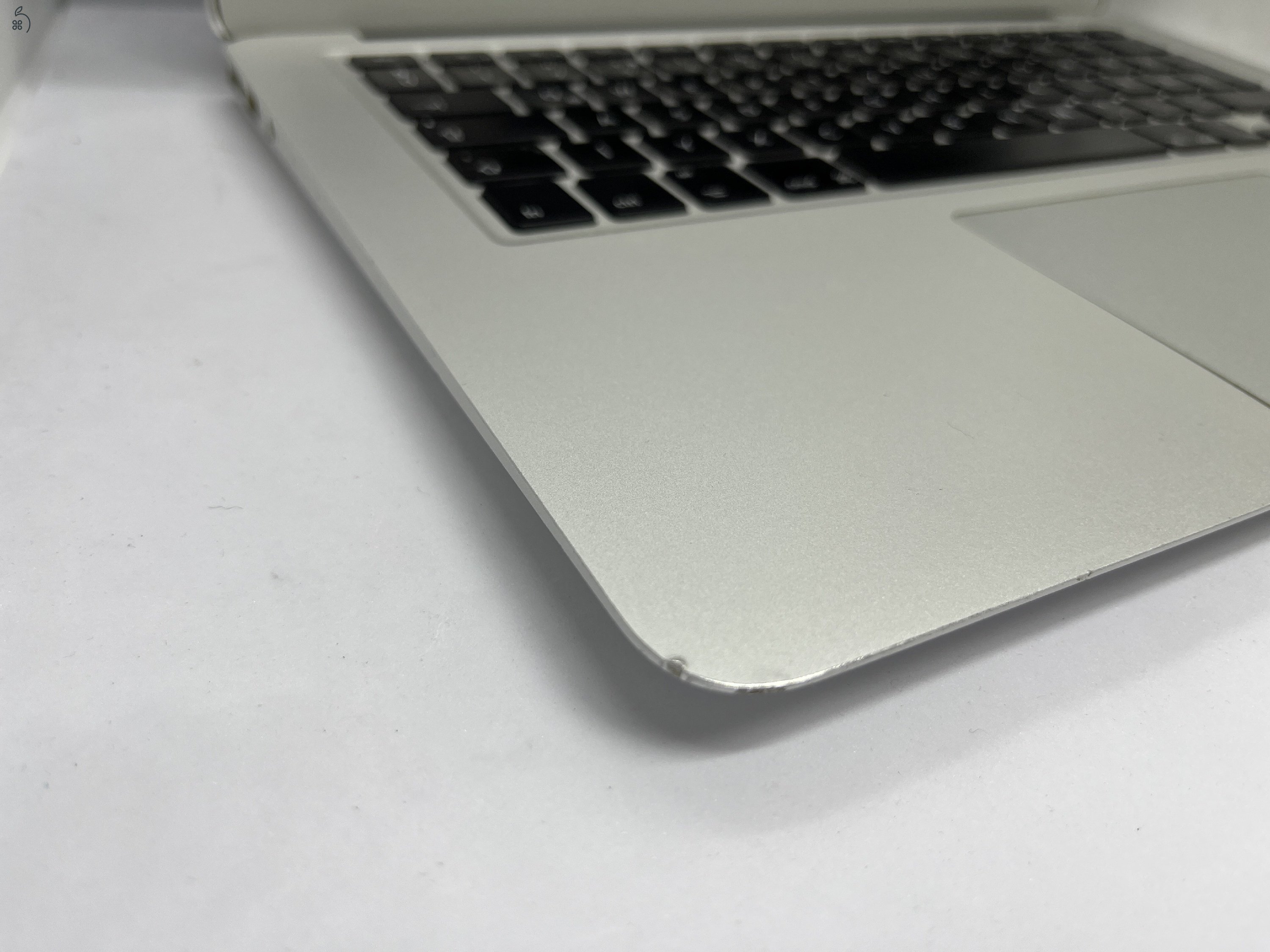 MACBOOK AIR 13