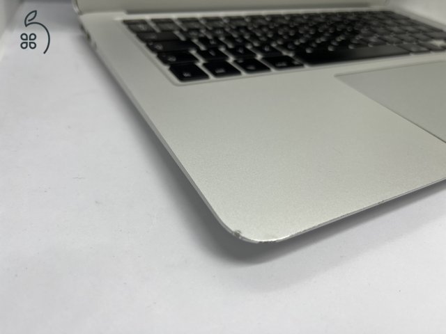 MACBOOK AIR 13