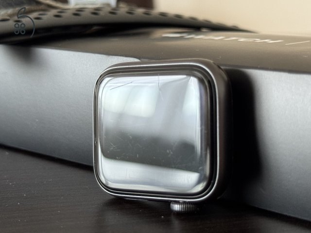 ELADÓ Apple Watch Nike SE GPS + Cellular 40mm - 3 szíjjal