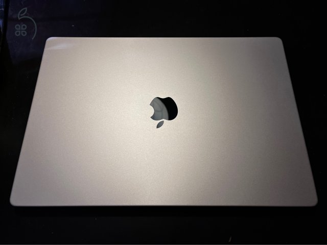 Macbook Pro M3 12CCPU/18CGPU/18GB/512GB