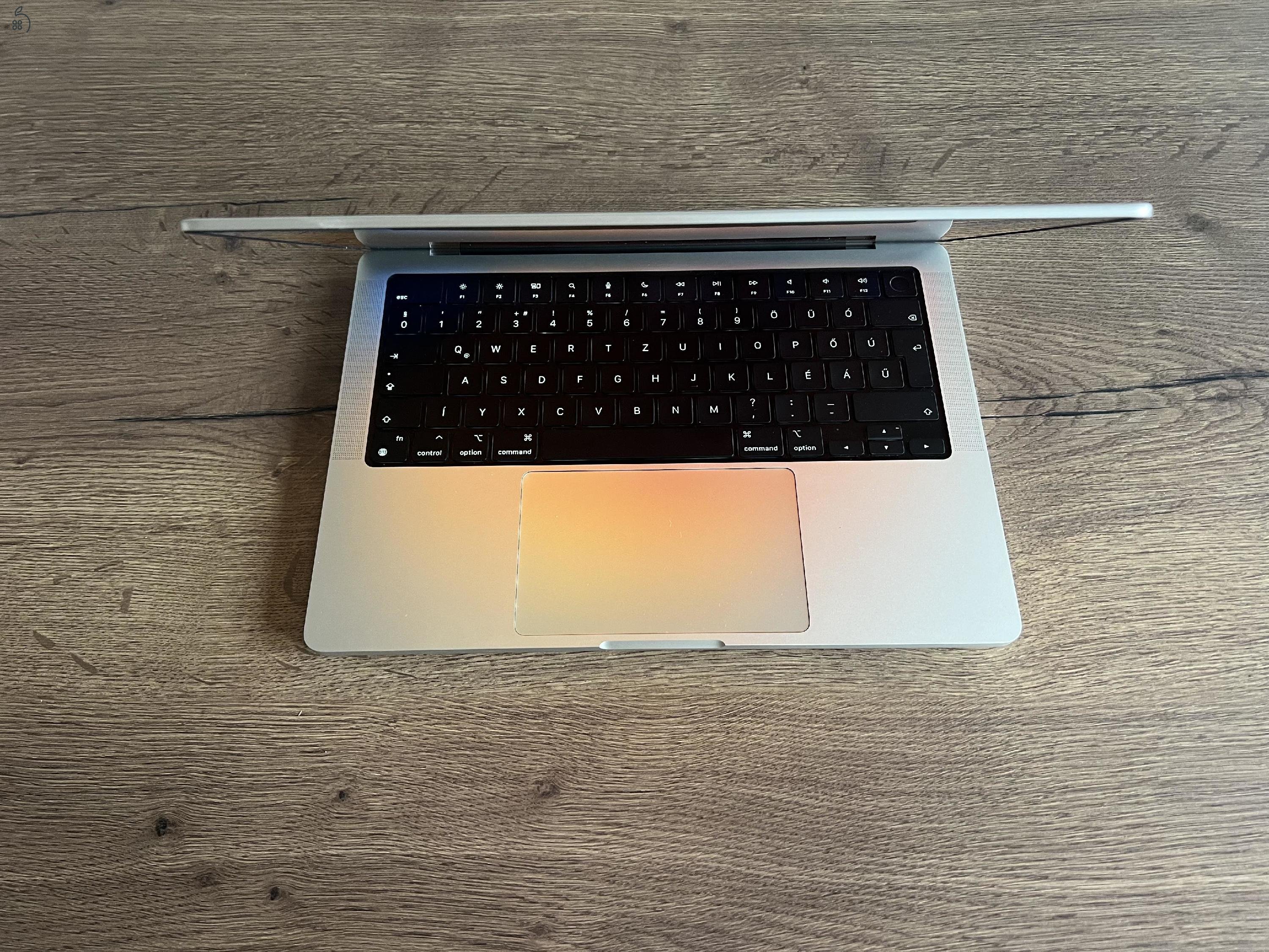 Mint az új !! MacBook Pro 14.2