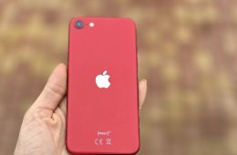 Eladó, hibátlanul működő Apple iPhone SE (2020) 64GB