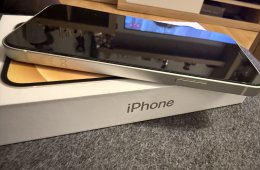 iPhone 12, fehér 128 Gb, makulátlan állapotban eladó