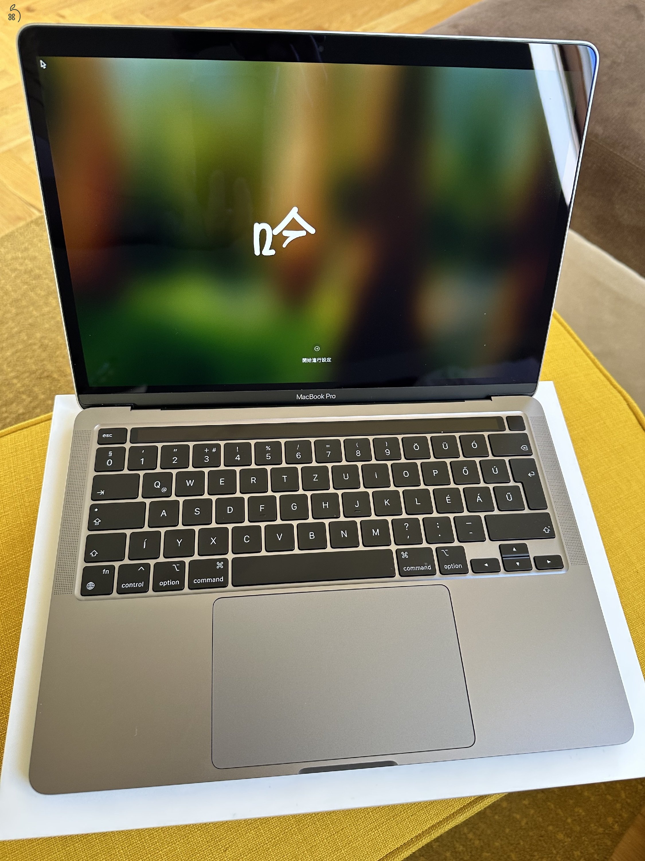 Eladó MacBook Pro 13-inch, M1, 2020, 256GB, Asztroszürke