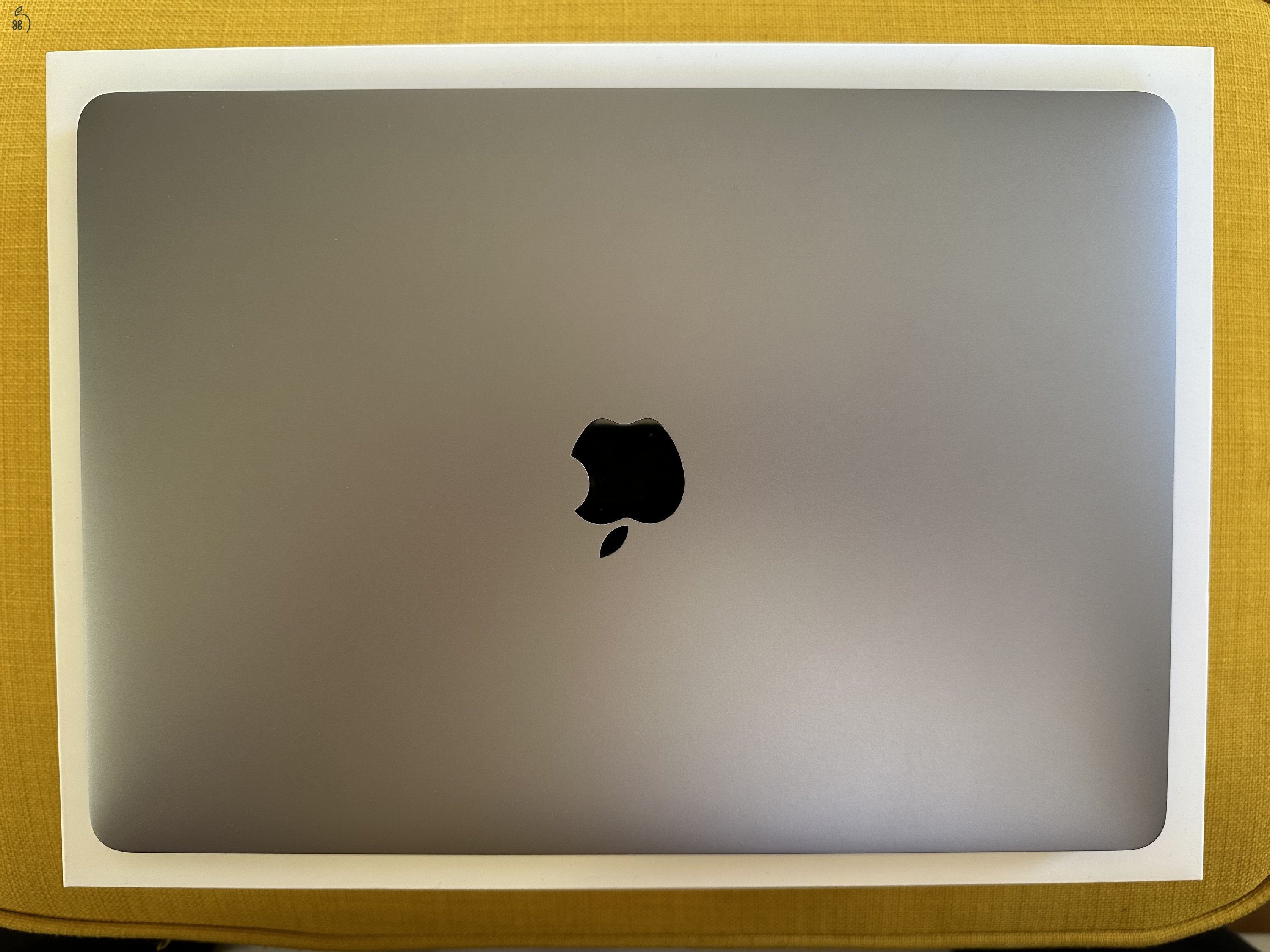 Eladó MacBook Pro 13-inch, M1, 2020, 256GB, Asztroszürke