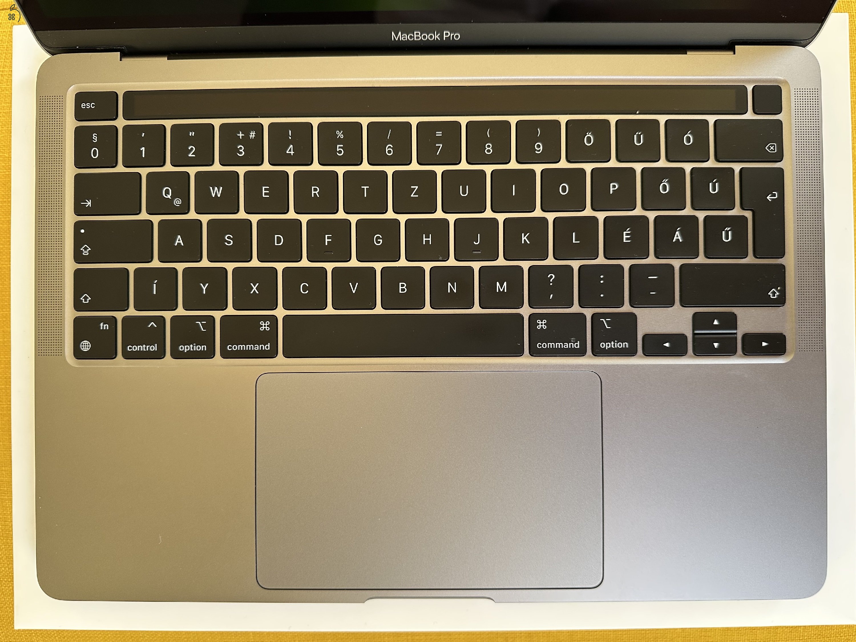 Eladó MacBook Pro 13-inch, M1, 2020, 256GB, Asztroszürke