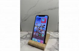 Apple iPhone 11 Pro - 256 GB - iOS 15.5 - HIBÁTLAN