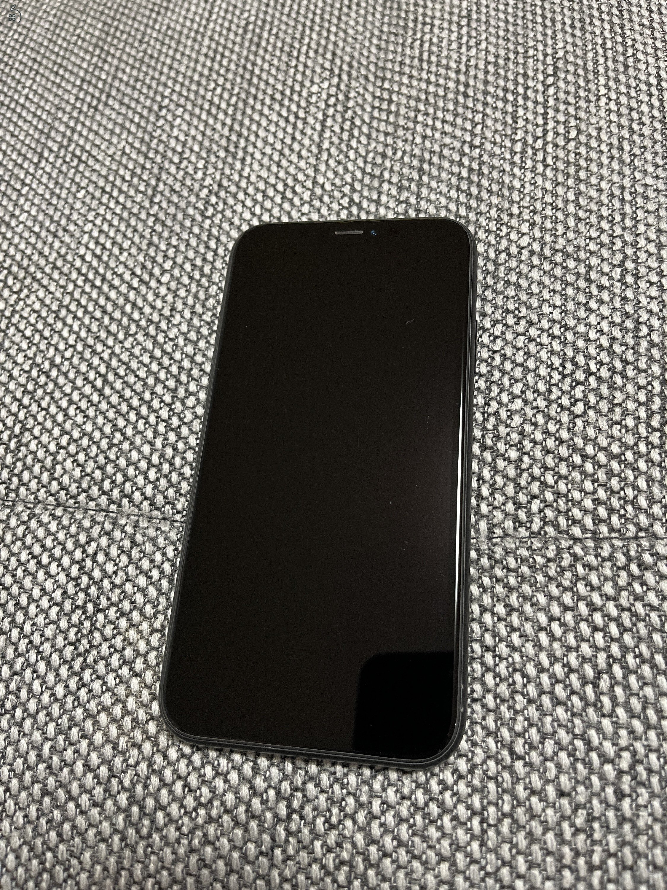 Eladó iPhone XR 64GB