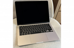 MacBook Air M3 16GB/512GB Starlight Új