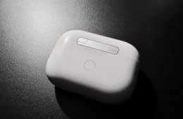 AirPods Pro 2 ( MagSafe + Lightning )