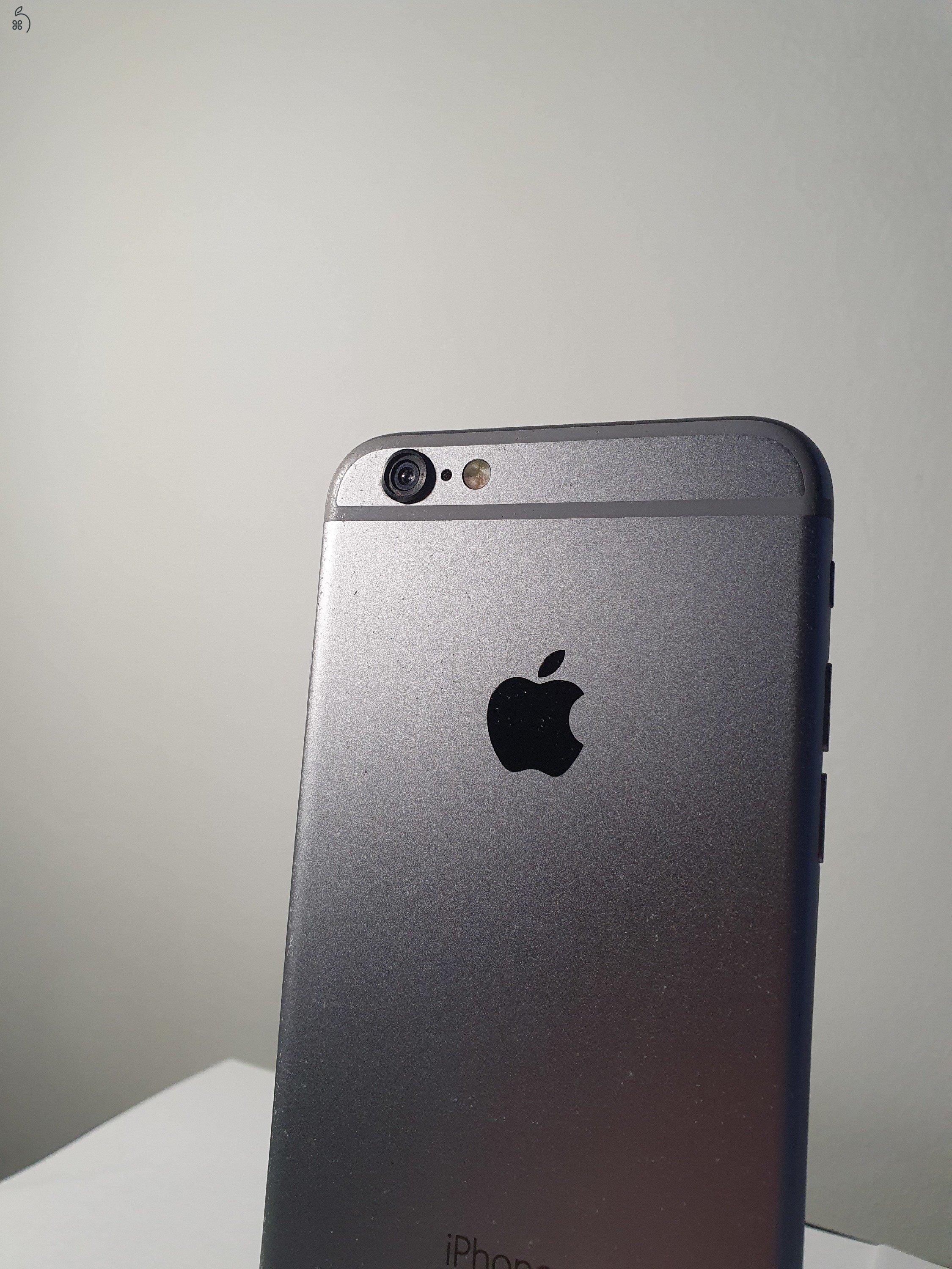 iPhone 6S 32GB / Space Gray / Akku 84% / Olvasd