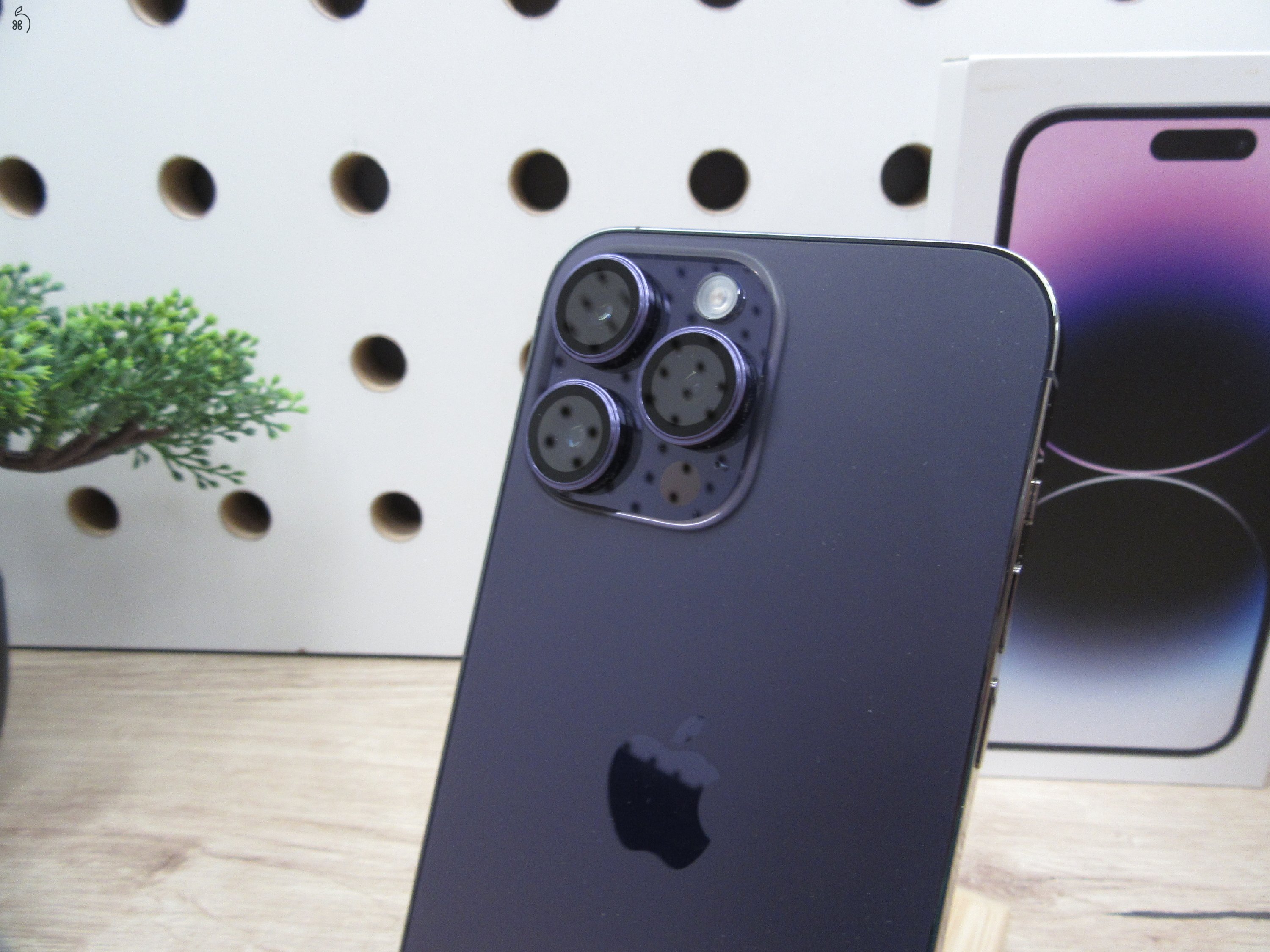 Apple iPhone 14 Pro Max - Deep Purple - Használt, karcmentes