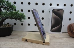 Apple iPhone 15 Pro Max - Natural Titanium - Használt, karcmentes