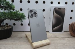 Apple iPhone 15 Pro Max - Natural Titanium - Használt, karcmentes