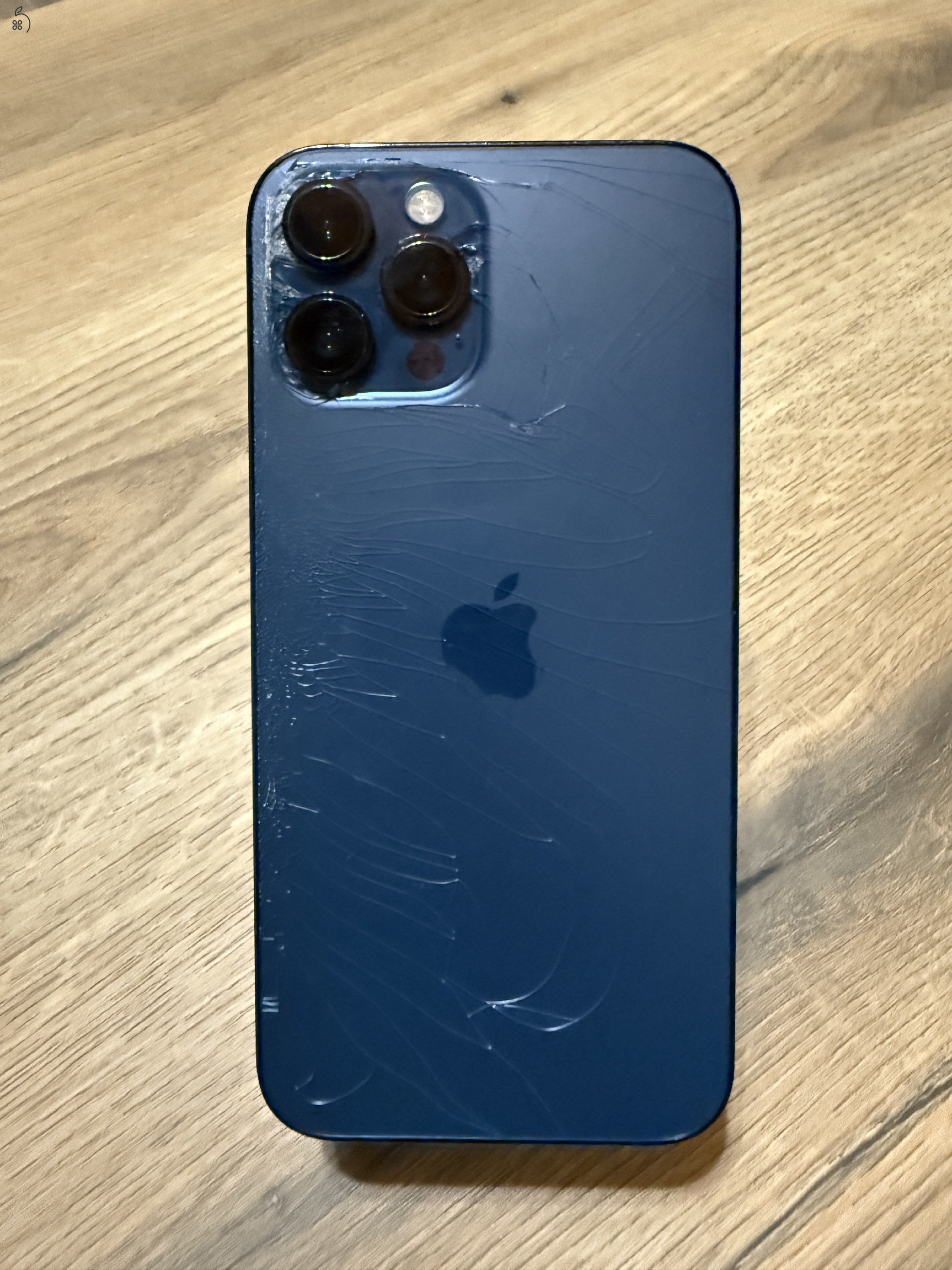 Eladó iPhone 12 Pro Max 256Gb törött hátlappal