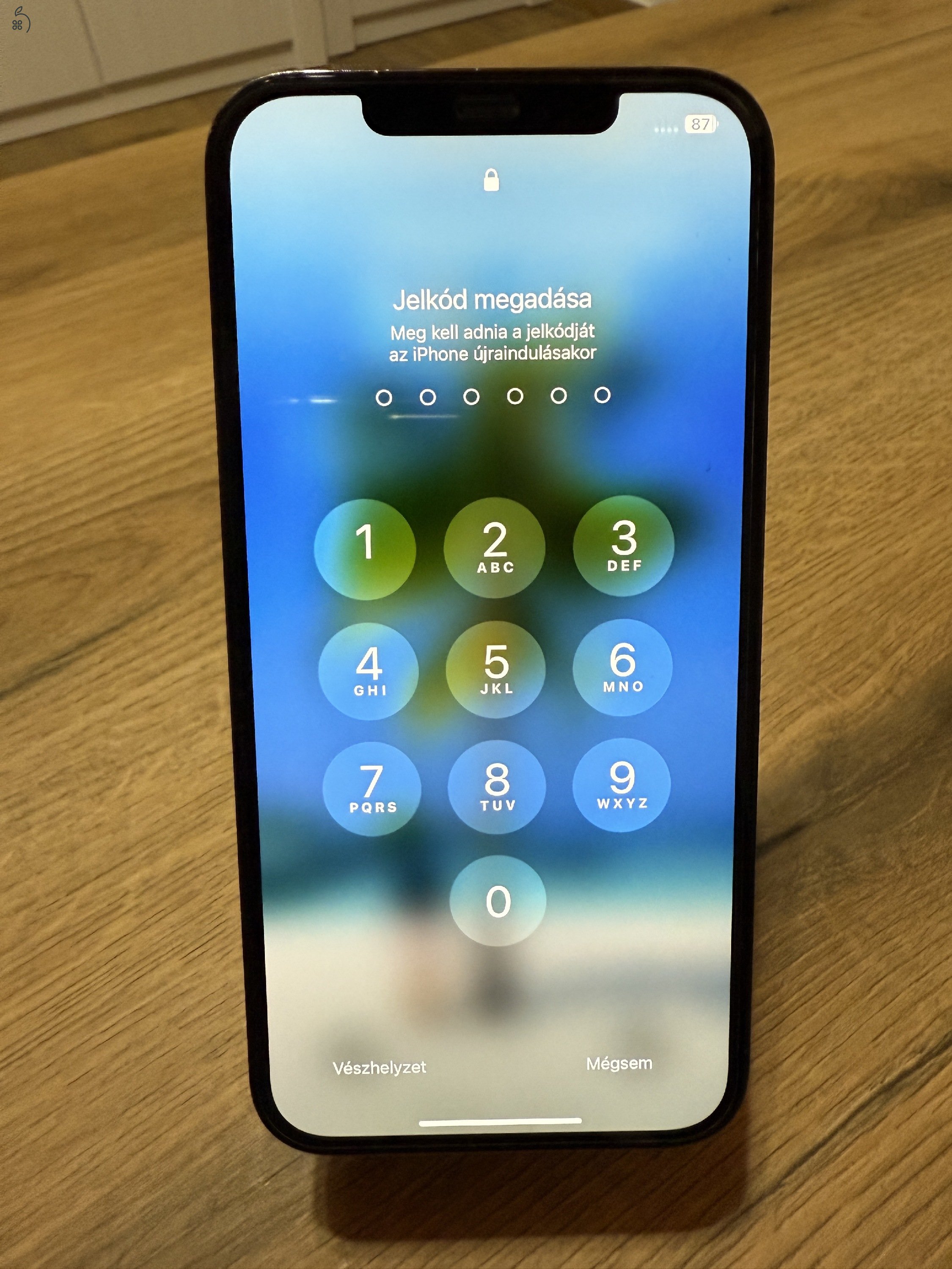 Eladó iPhone 12 Pro Max 256Gb törött hátlappal