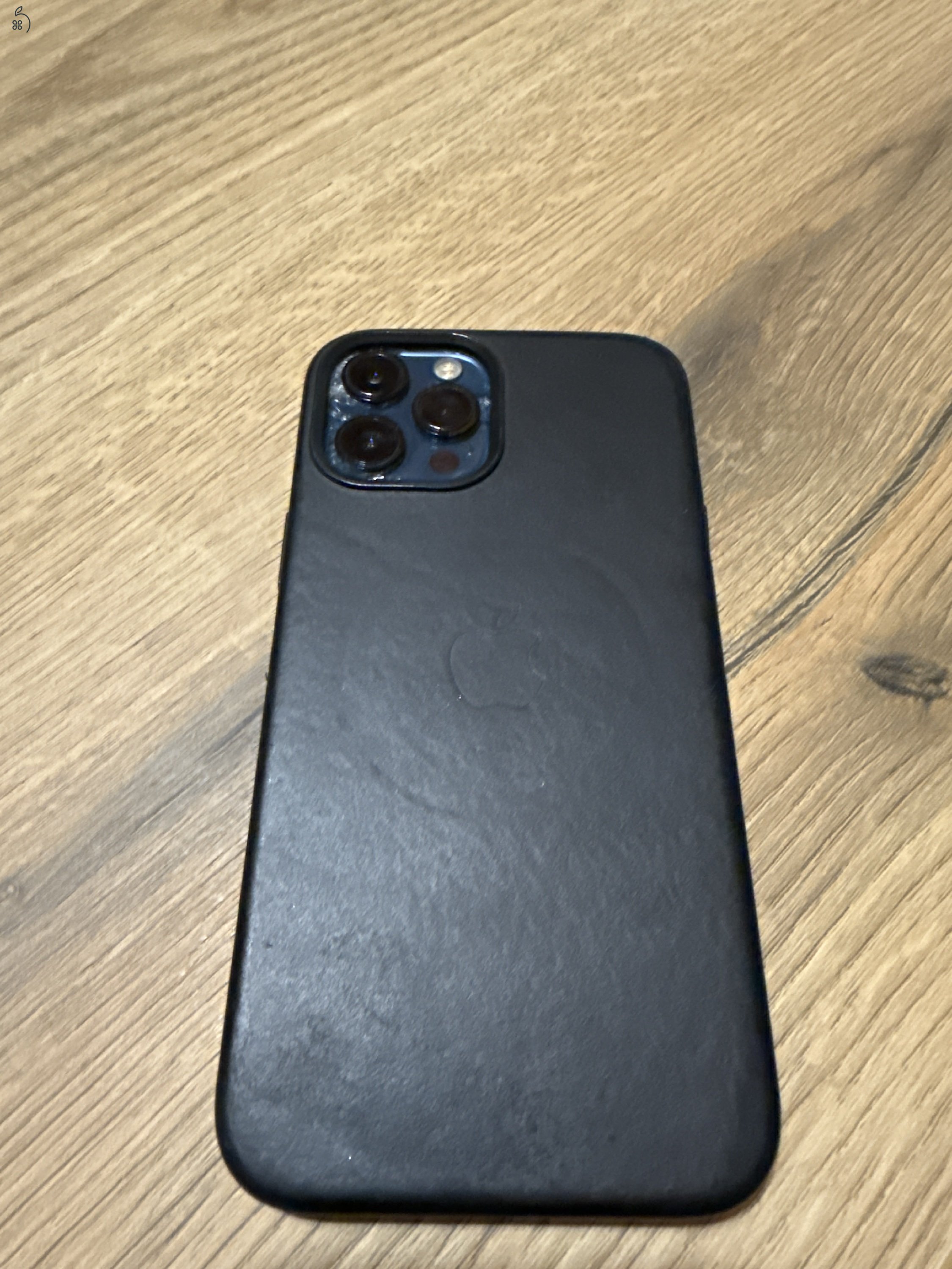 Eladó iPhone 12 Pro Max 256Gb törött hátlappal