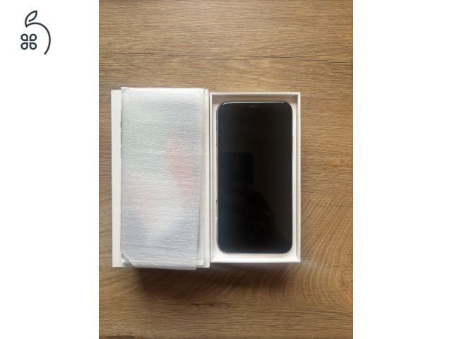 iPhone X 64 100 %-os akkuval