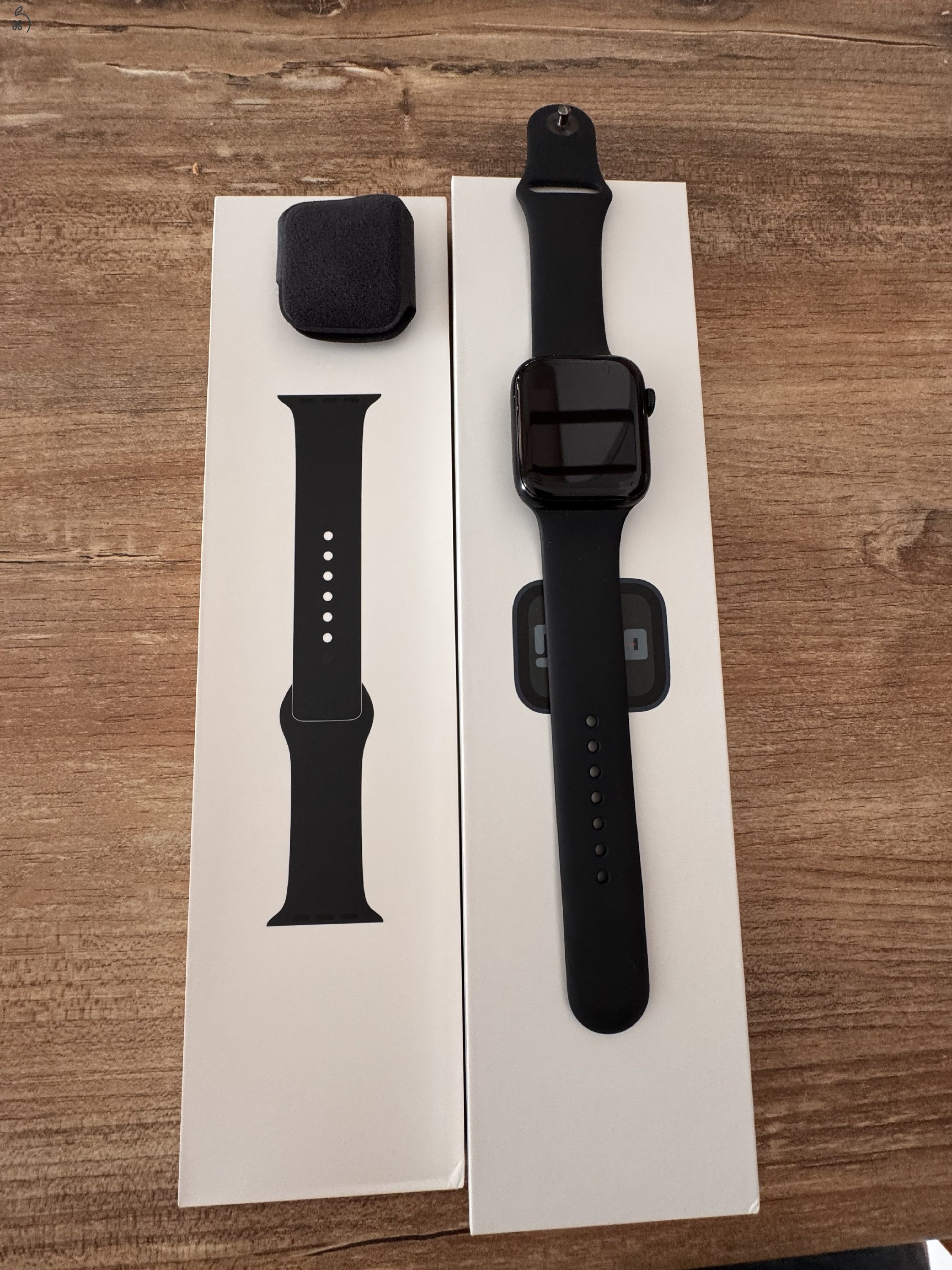 Apple SE 44 mm