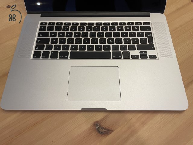 Macbook Pro 2015 i7 2.5 Ghz, 16 Gb RAM, 500 Gb SSD, AMD Radeon R9 M370X 4 Gb, magyar