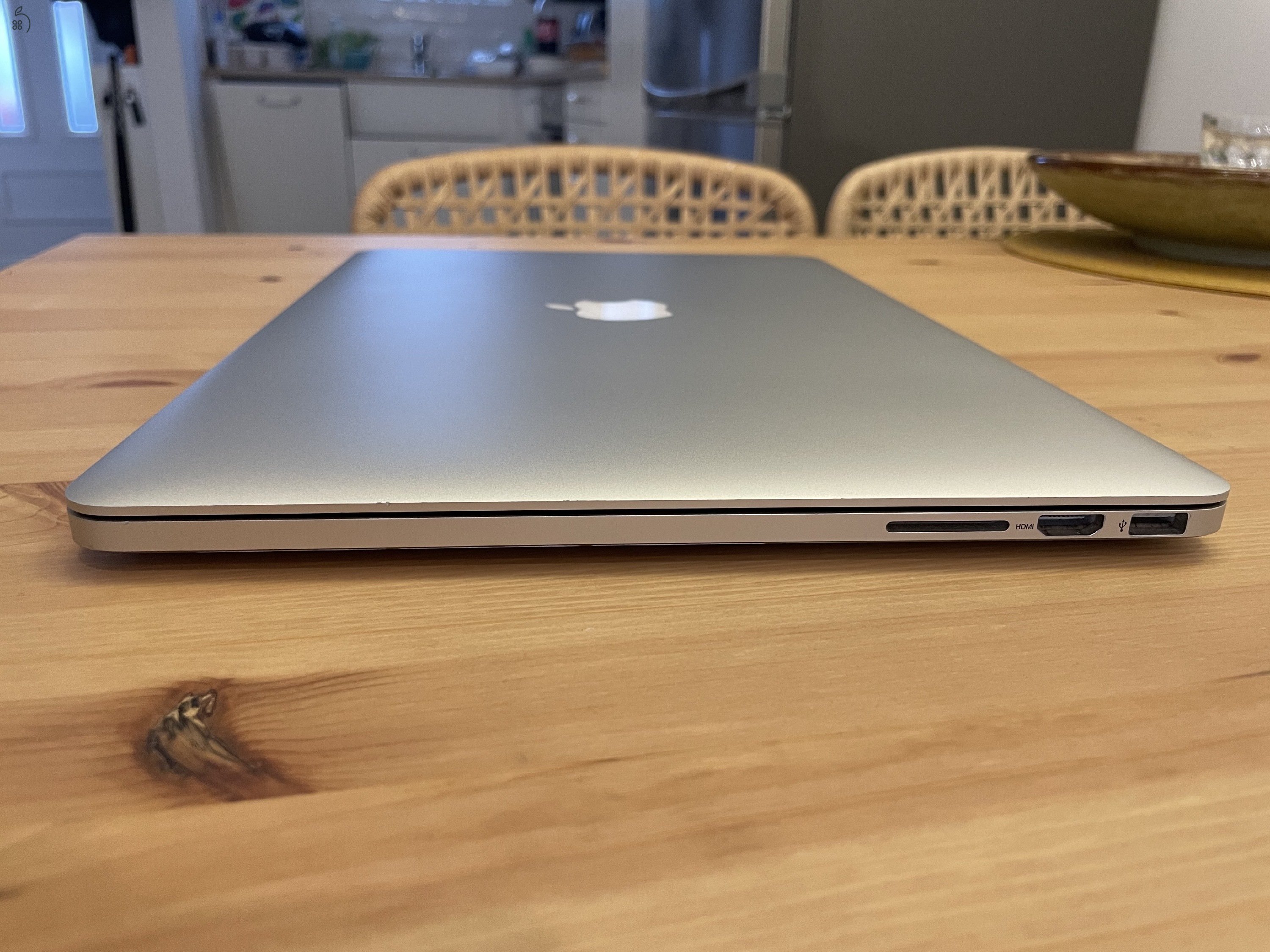 Macbook Pro 2015 i7 2.5 Ghz, 16 Gb RAM, 500 Gb SSD, AMD Radeon R9 M370X 4 Gb, magyar