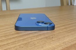 iPhone 13 Kék 128Gb + Magsafe tok + 2in1 töltő és egyebek