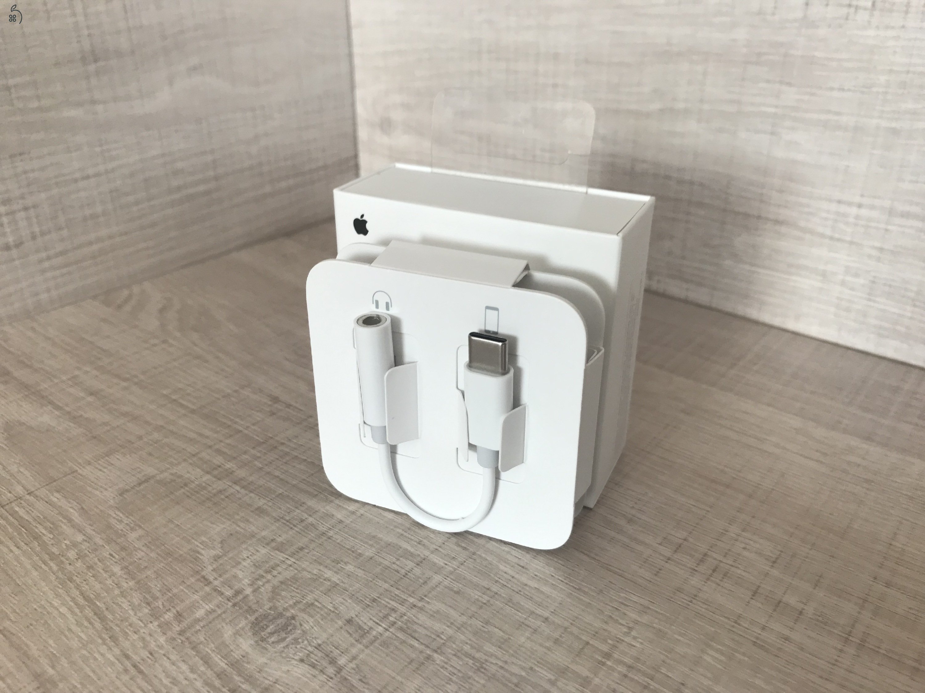 APPLE iPhone/iPad, TARTOZÉKOK & KIEGÉSZÍTŐK, Doboz, Töltő, Fülhallgató, Adapter, SIM, Üvegfólia, Védőtok 