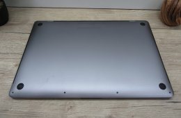 Apple Retina Macbook Pro 16 - 2019 - Használt, megkímélt