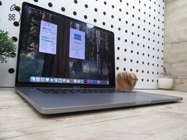 Apple Retina Macbook Pro 16 - 2019 - Használt, megkímélt