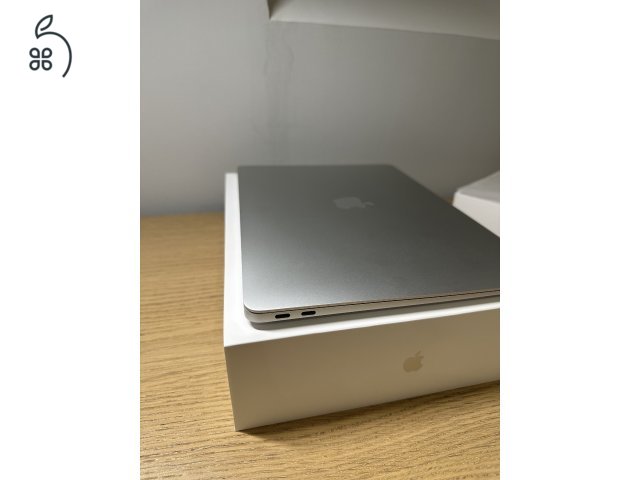 MacBook Air 13-inch 512GB SSD