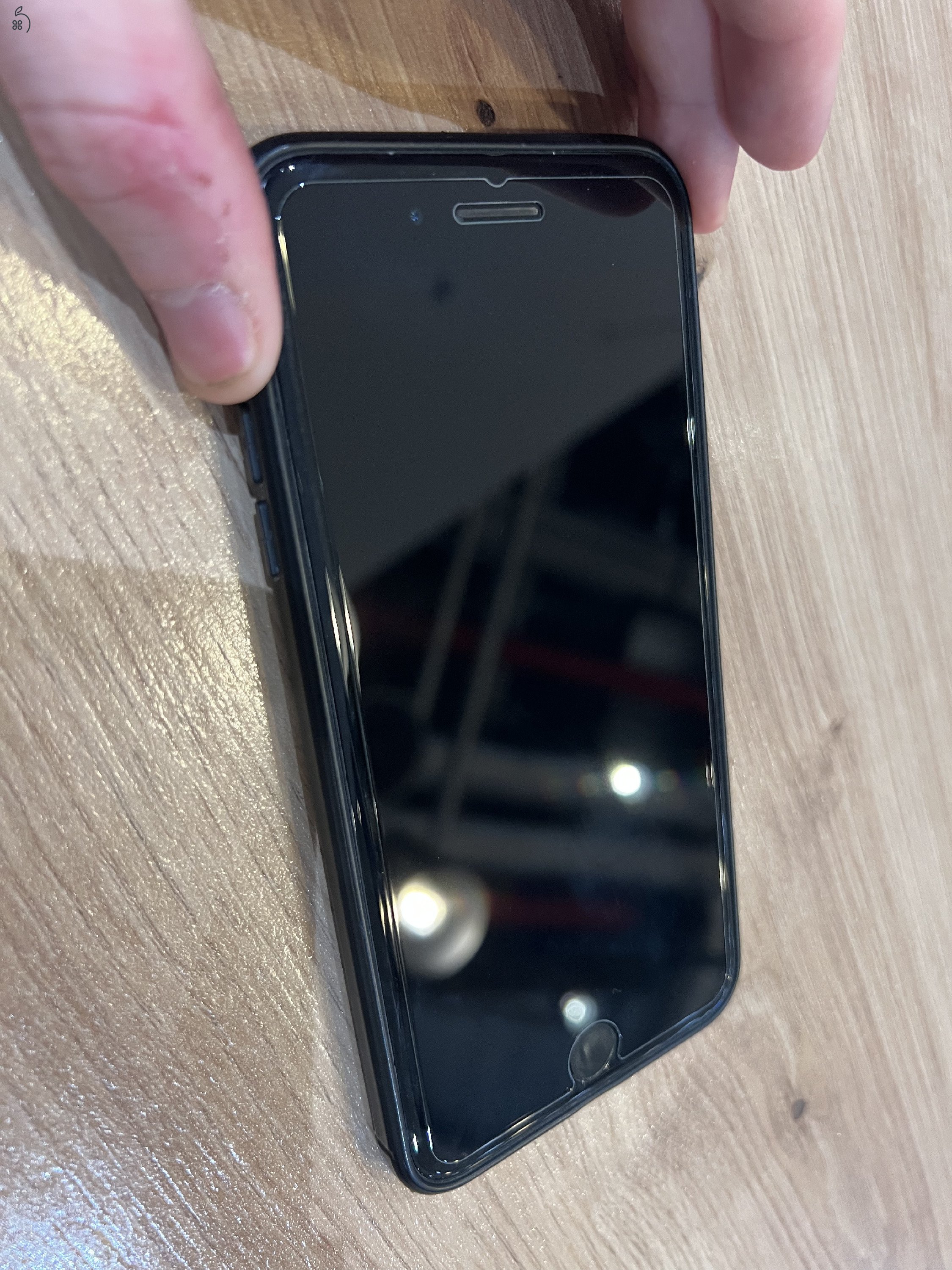 iPhone 8 Plus 256 GB Space Black, karcmentes, kártyafüggetlen, tok+fólia