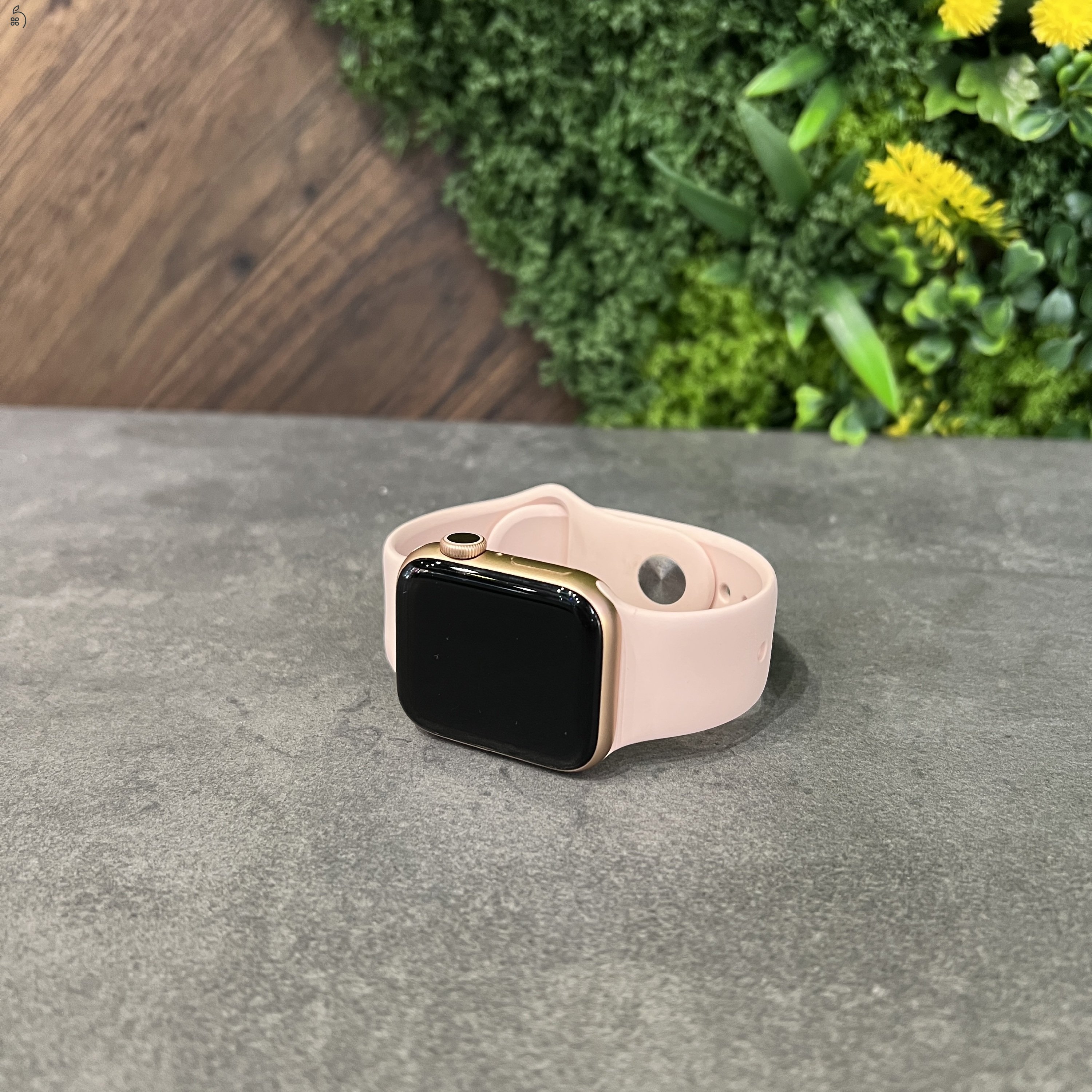 Apple Watch Series 6 40mm GPS Pink Újszerű állapotban készleten!