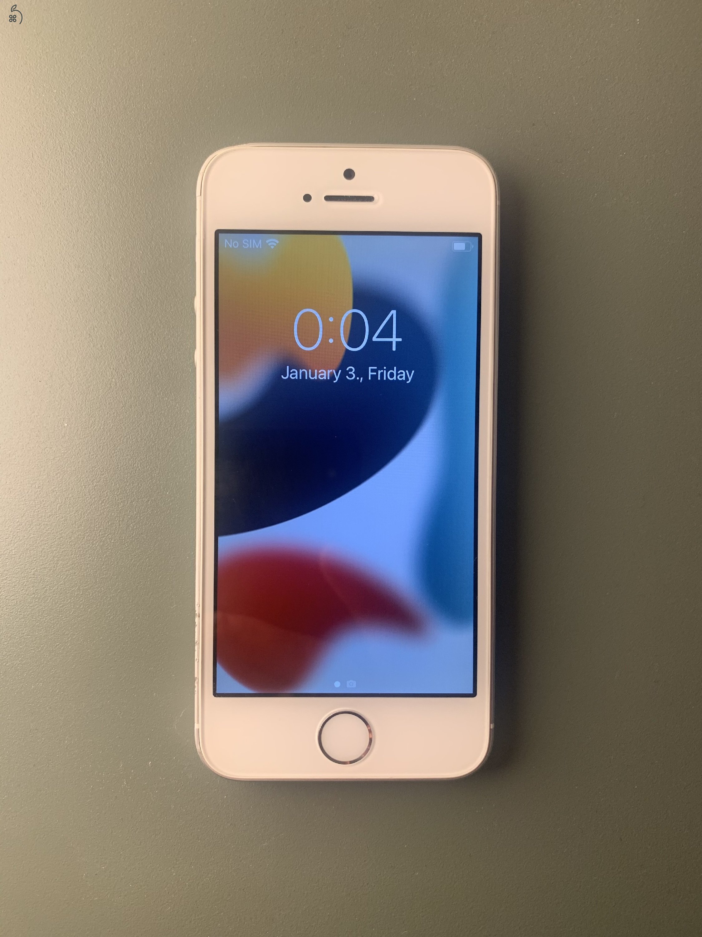 iPhone SE (2016), fehér, gyári kártyafüggetlen, 64 GB