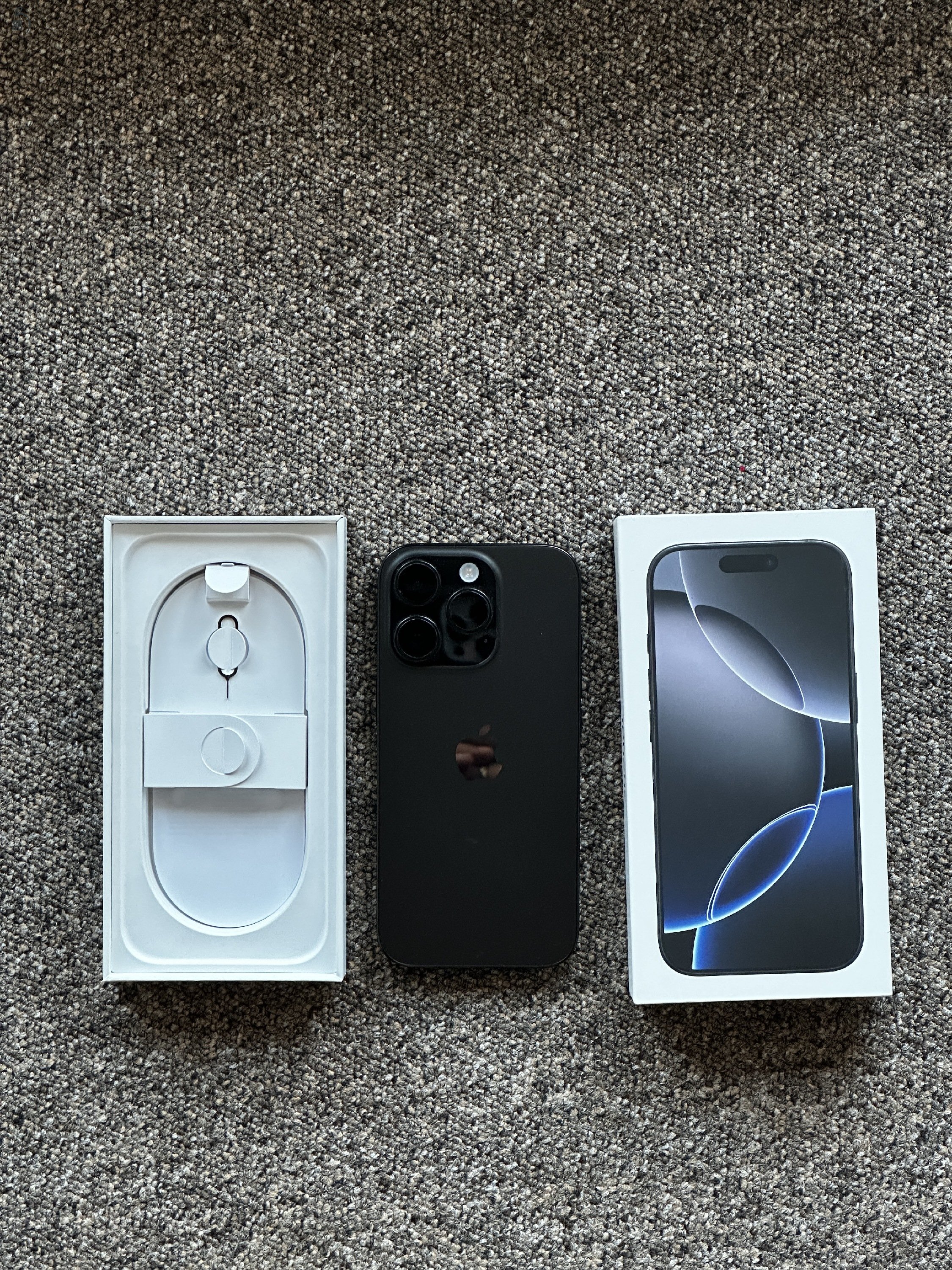 iPhone 16 Pro BLACK 256 GB FÜGGETLEN, NEM SZOLGÁLTATÓS, KP-s vásárlás