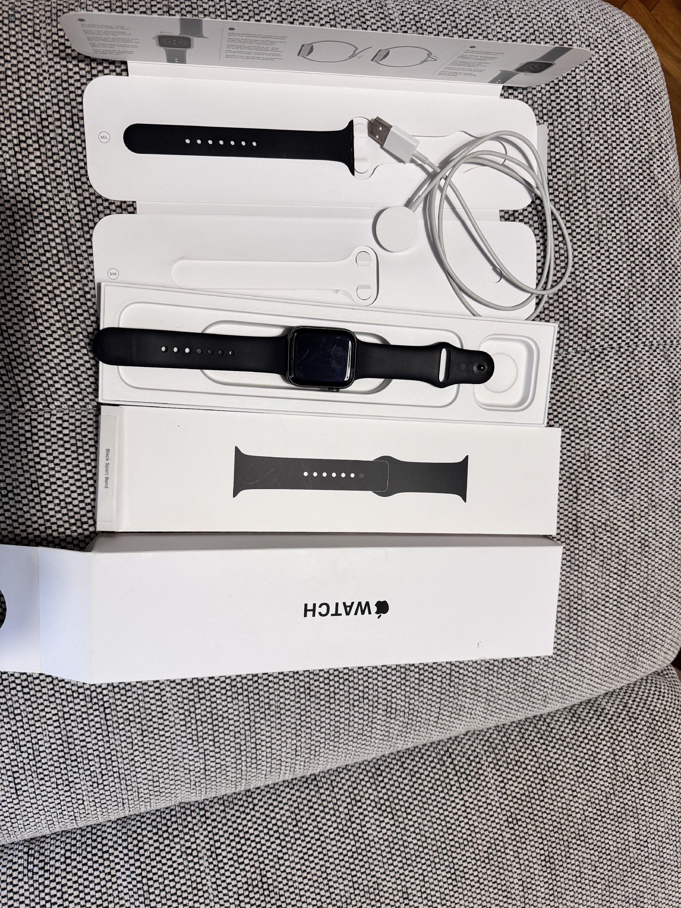 Apple Watch SE 44mm (GPS + Cellular), alumínium