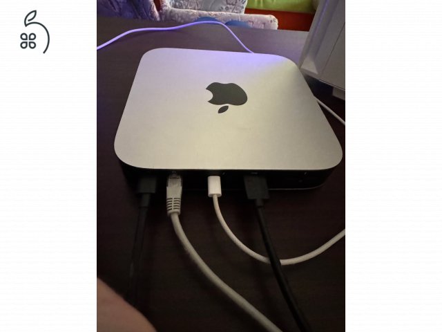 Apple Mac Mini M1 (8GB RAM/256 GB SSD)