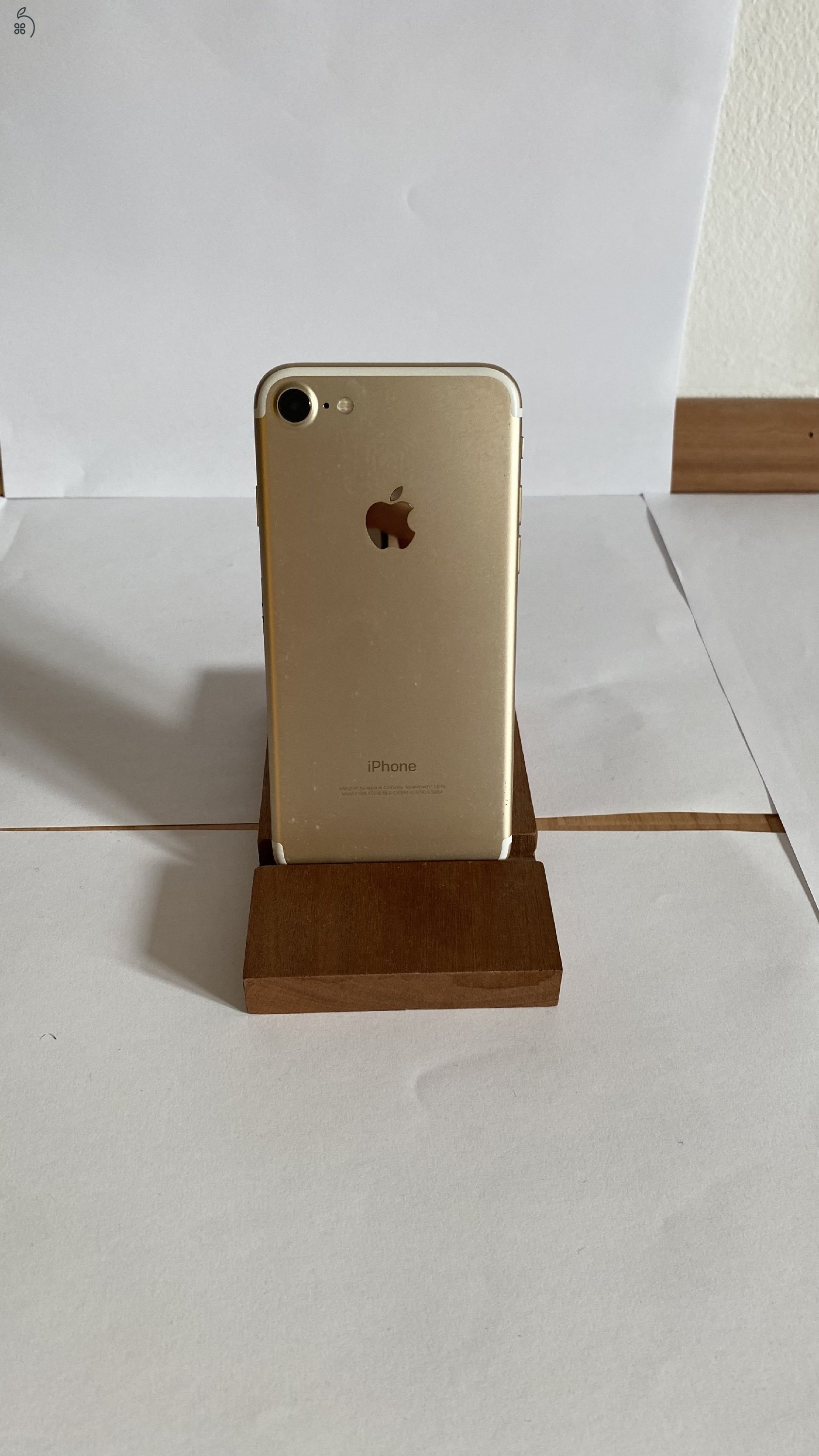 iPhone 7 gold 128 gb, újszerű állapot