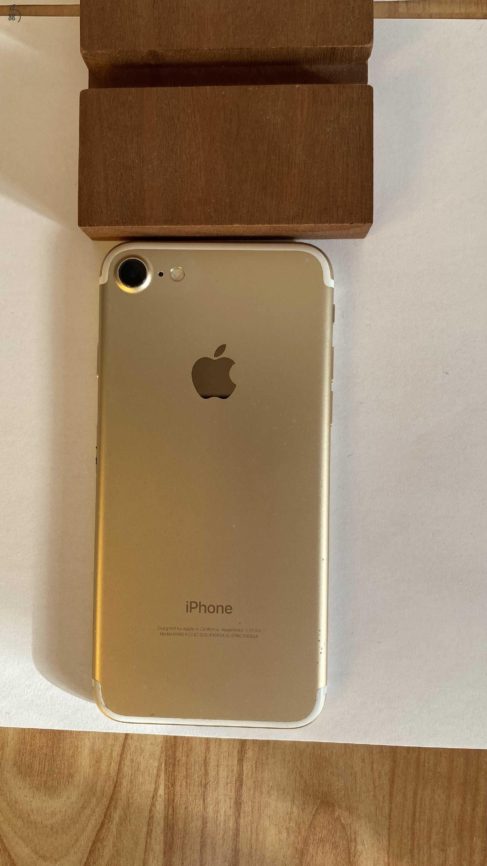 iPhone 7 gold 128 gb, újszerű állapot