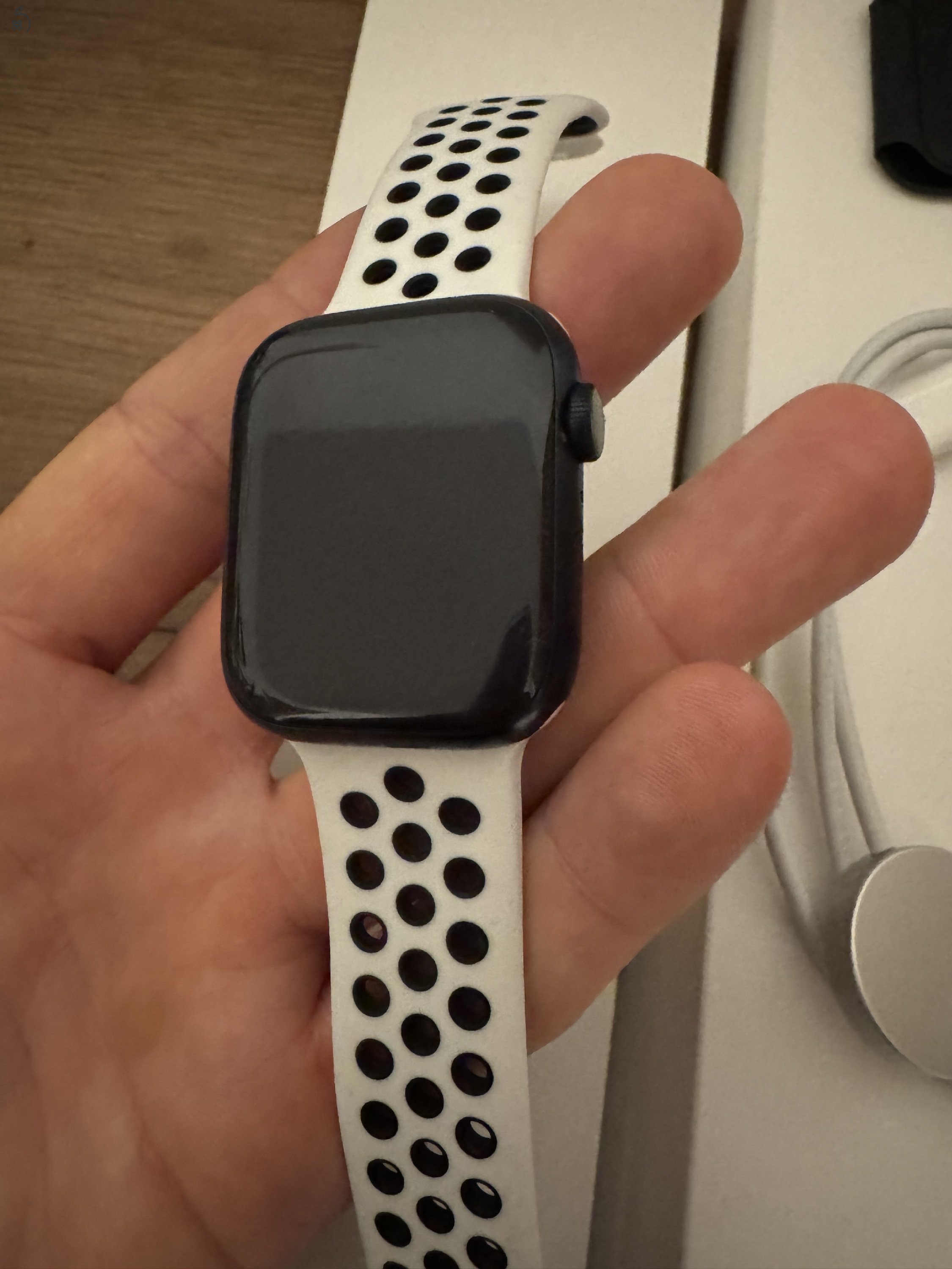 Eladó Apple Watch Series 7 45mm GPS!