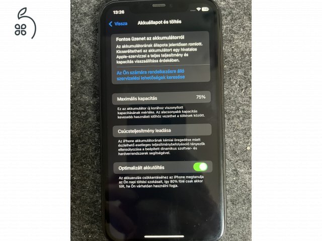 iPhone 11 64 GB független 75% akku