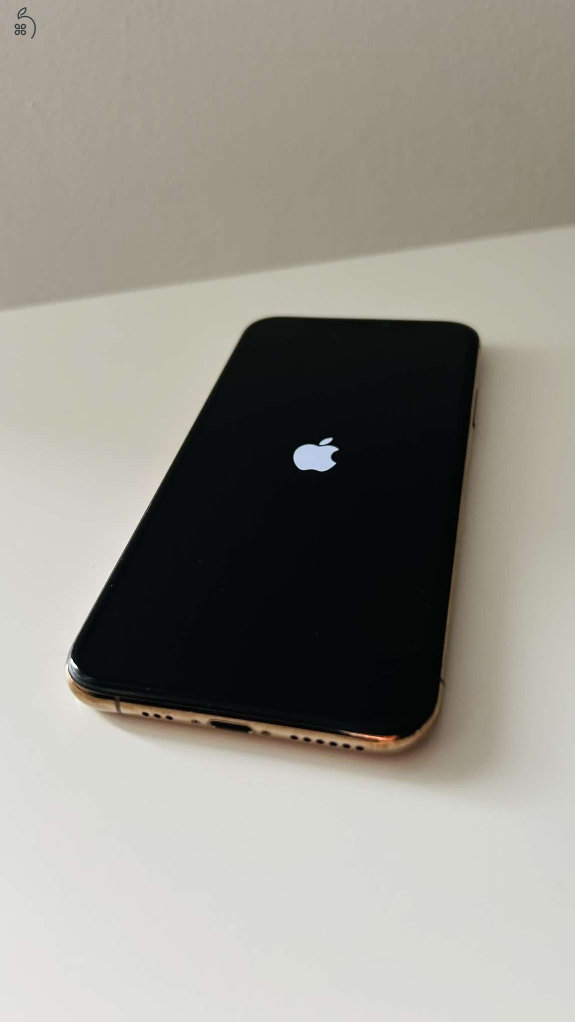 Apple iPhone XS 64GB kártyafüggetlen 