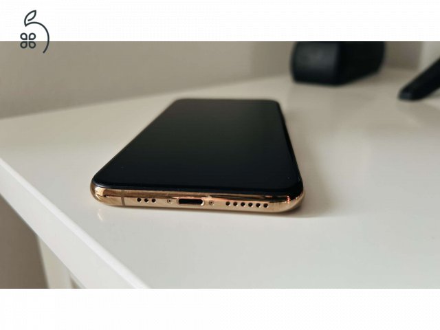 Apple iPhone XS 64GB kártyafüggetlen 