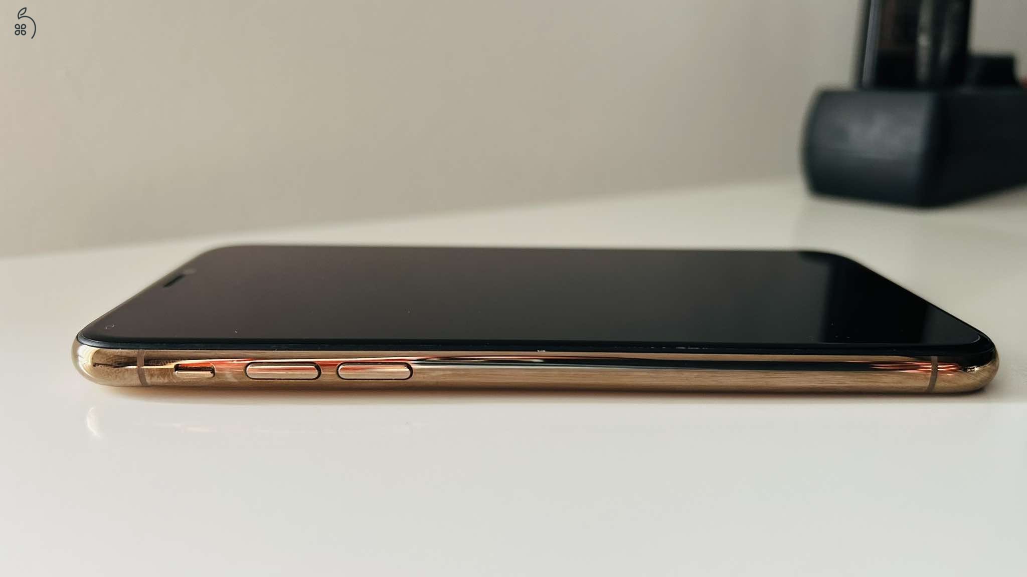 Apple iPhone XS 64GB kártyafüggetlen 