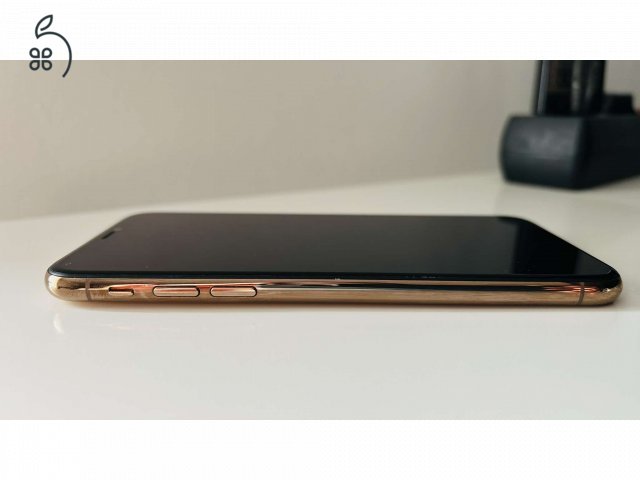 Apple iPhone XS 64GB kártyafüggetlen 