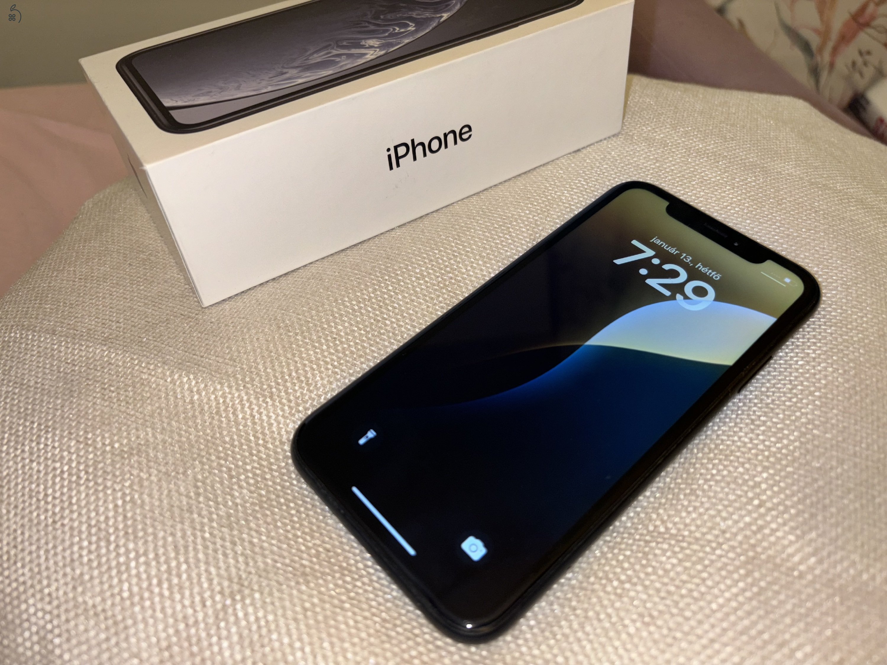 iPhone XR 64GB