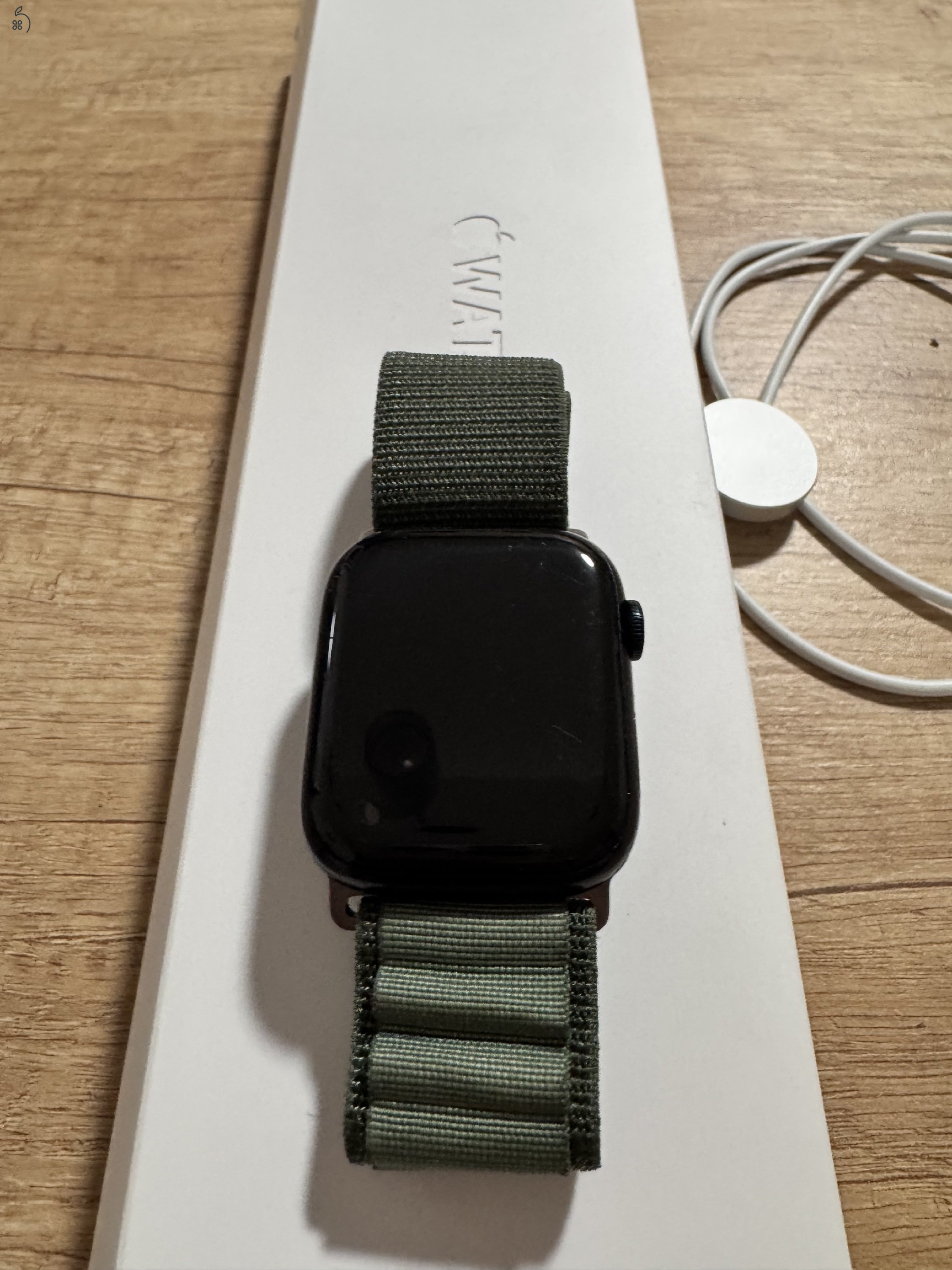 Apple Watch  Series 8 Midnight 45mm GPS alumínium