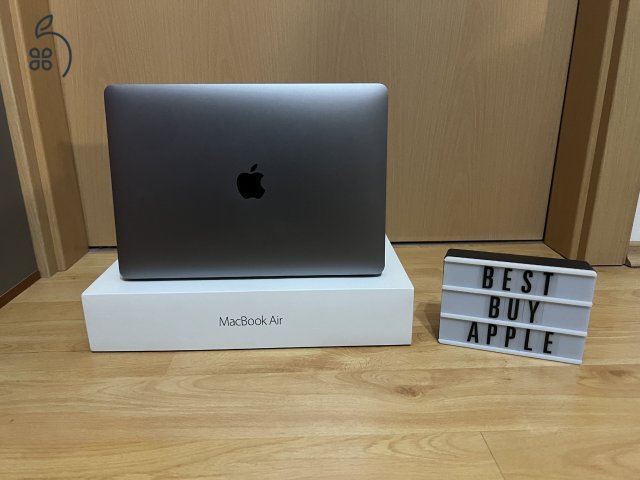 2019 Retina MacBook Air 13 / i5 1.6GHz / 8GB / 256GB SSD / Magyar / Space Gray / Új Aksi / Eladó